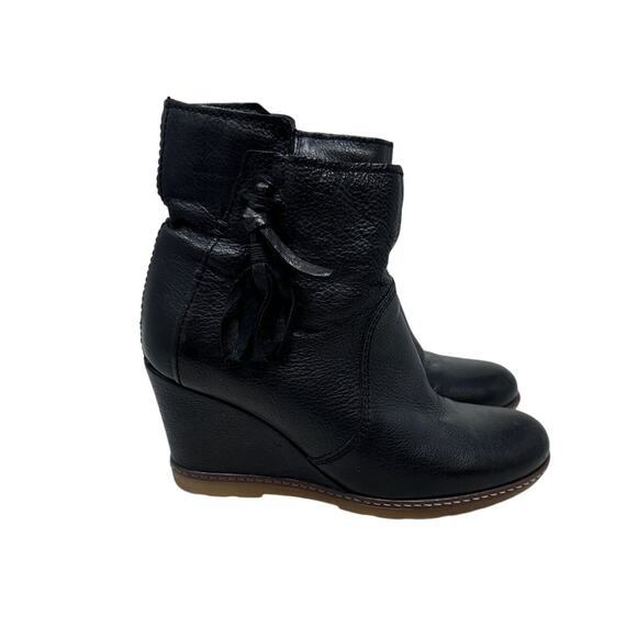 MJUS Shoes - MJUS Black leather zip wedge booties size 36